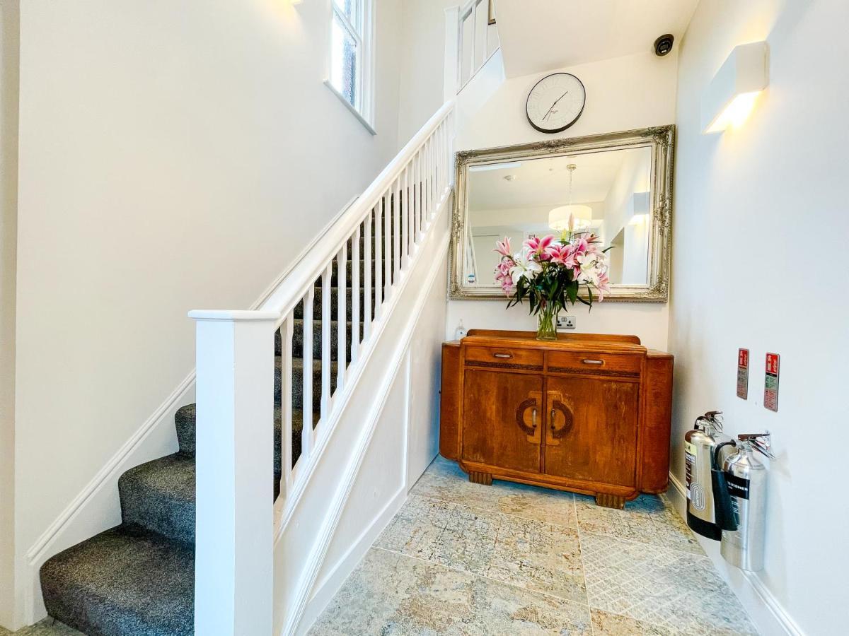 46 Ashfield Rd, Altrincham Hotell Eksteriør bilde