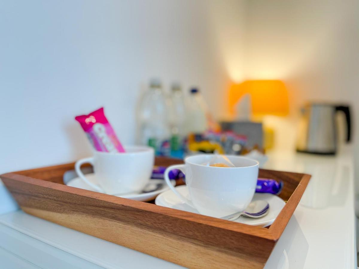 46 Ashfield Rd, Altrincham Hotell Eksteriør bilde