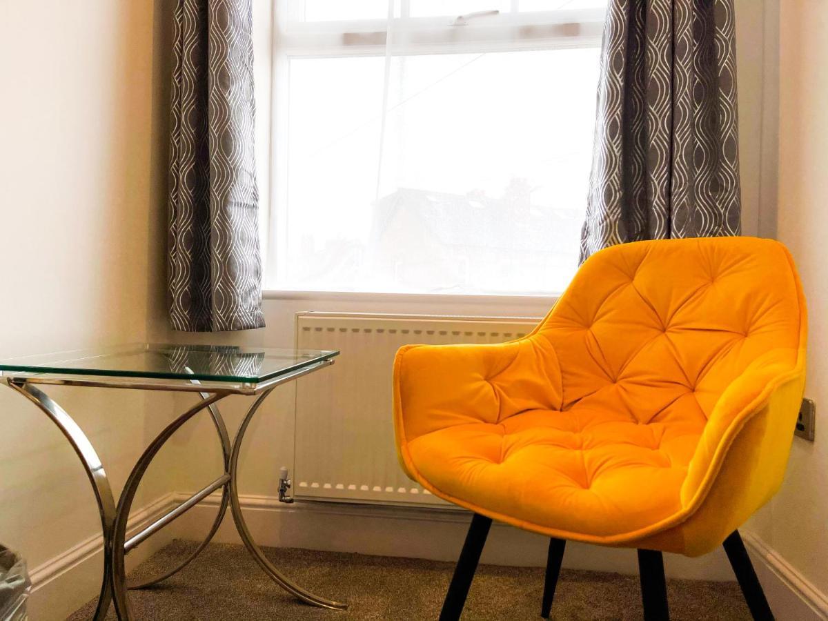 46 Ashfield Rd, Altrincham Hotell Eksteriør bilde