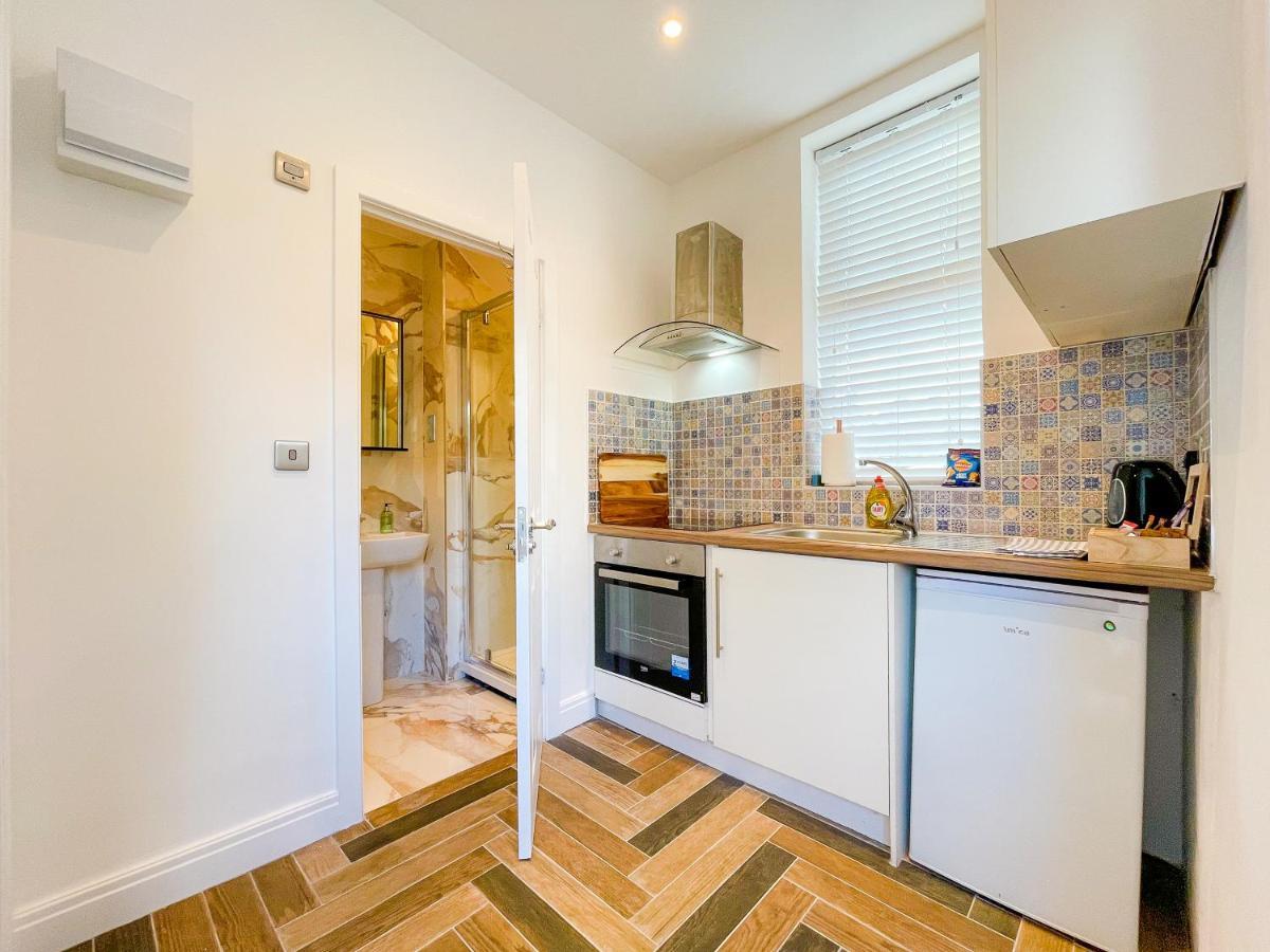 46 Ashfield Rd, Altrincham Hotell Eksteriør bilde
