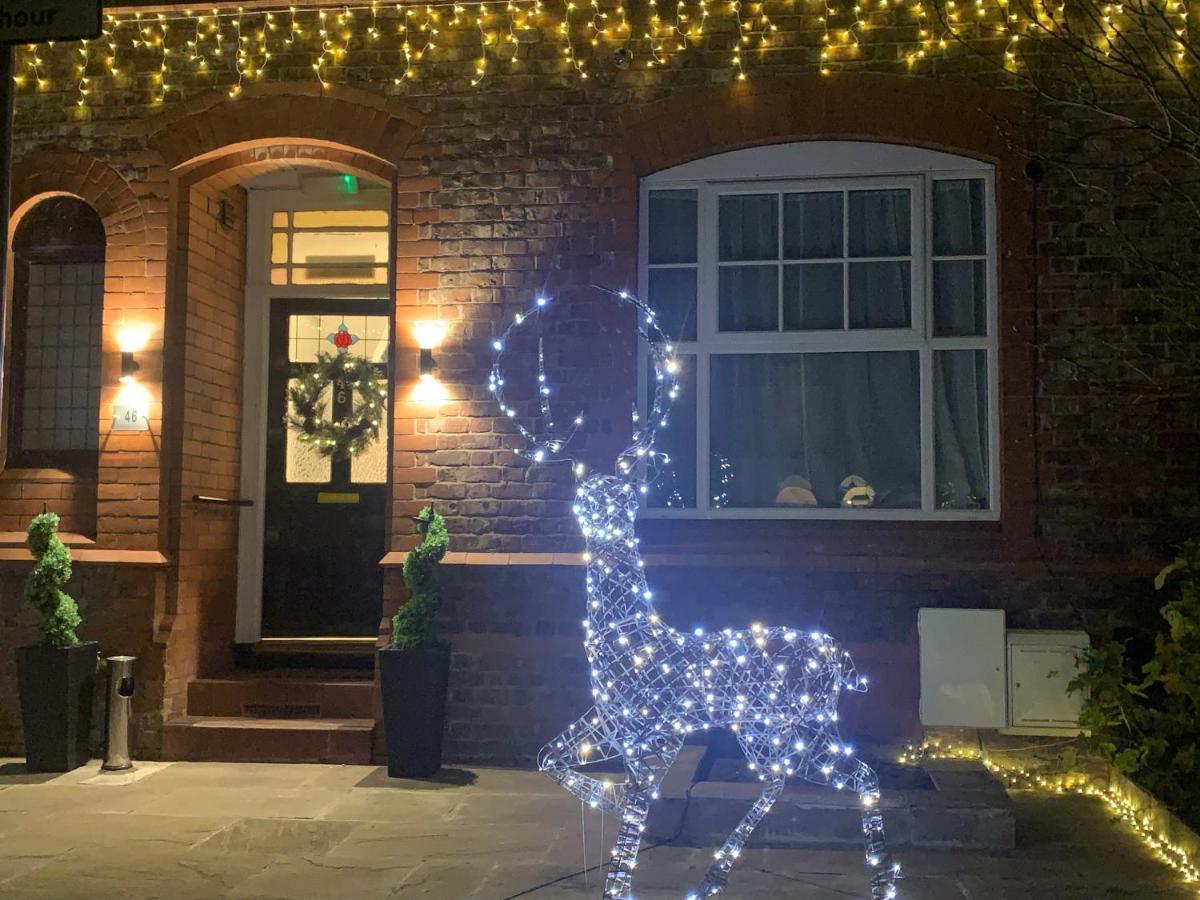 46 Ashfield Rd, Altrincham Hotell Eksteriør bilde